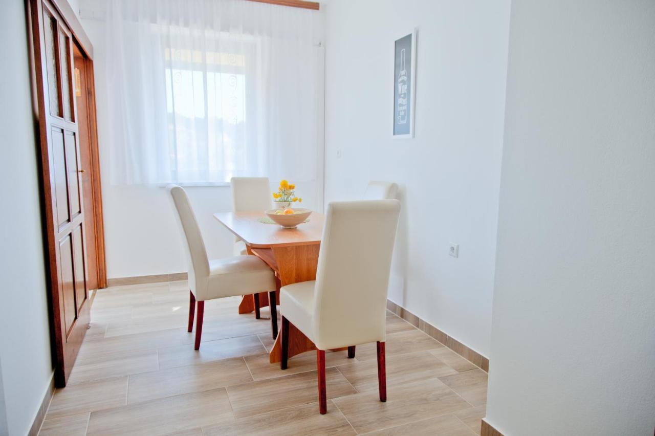 Apartment Karolina - Green Oasis Pula Extérieur photo
